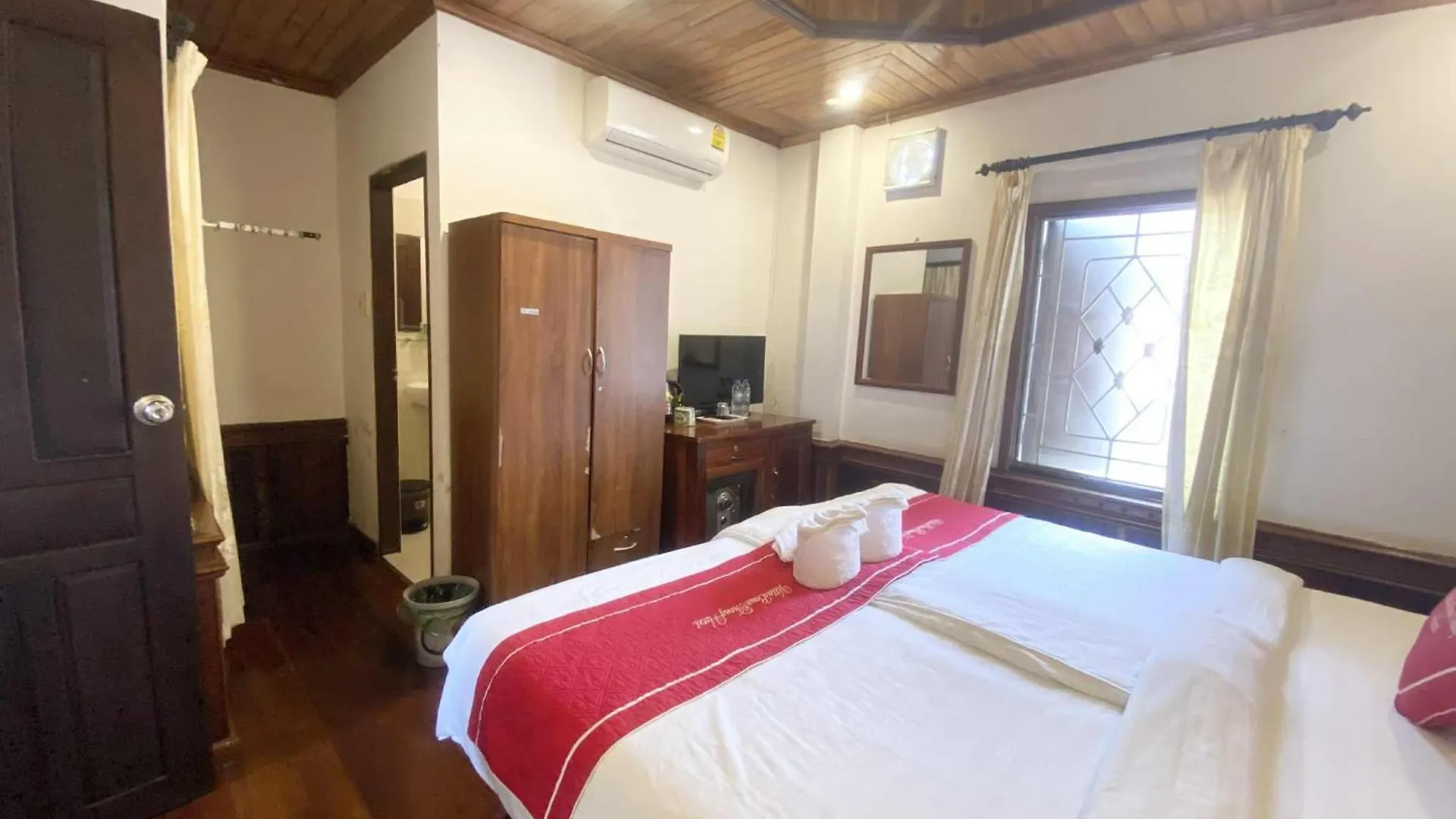Villay Vanh Place House Luang Prabang 2*,  Laos